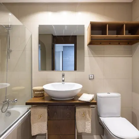Charm Apartment, Paradise Suites By Anne Adeje *